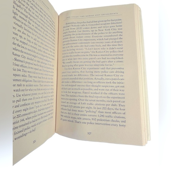 Talking to Strangers by Malcolm Gladwell - Picture 3 of 4